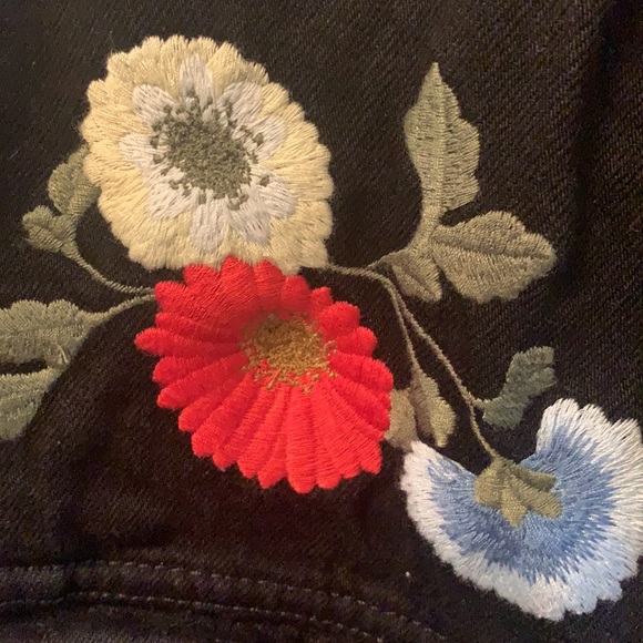 LEVIS EMBROIDERY DENIM JEAN JACKET - Picture 8 of 9
